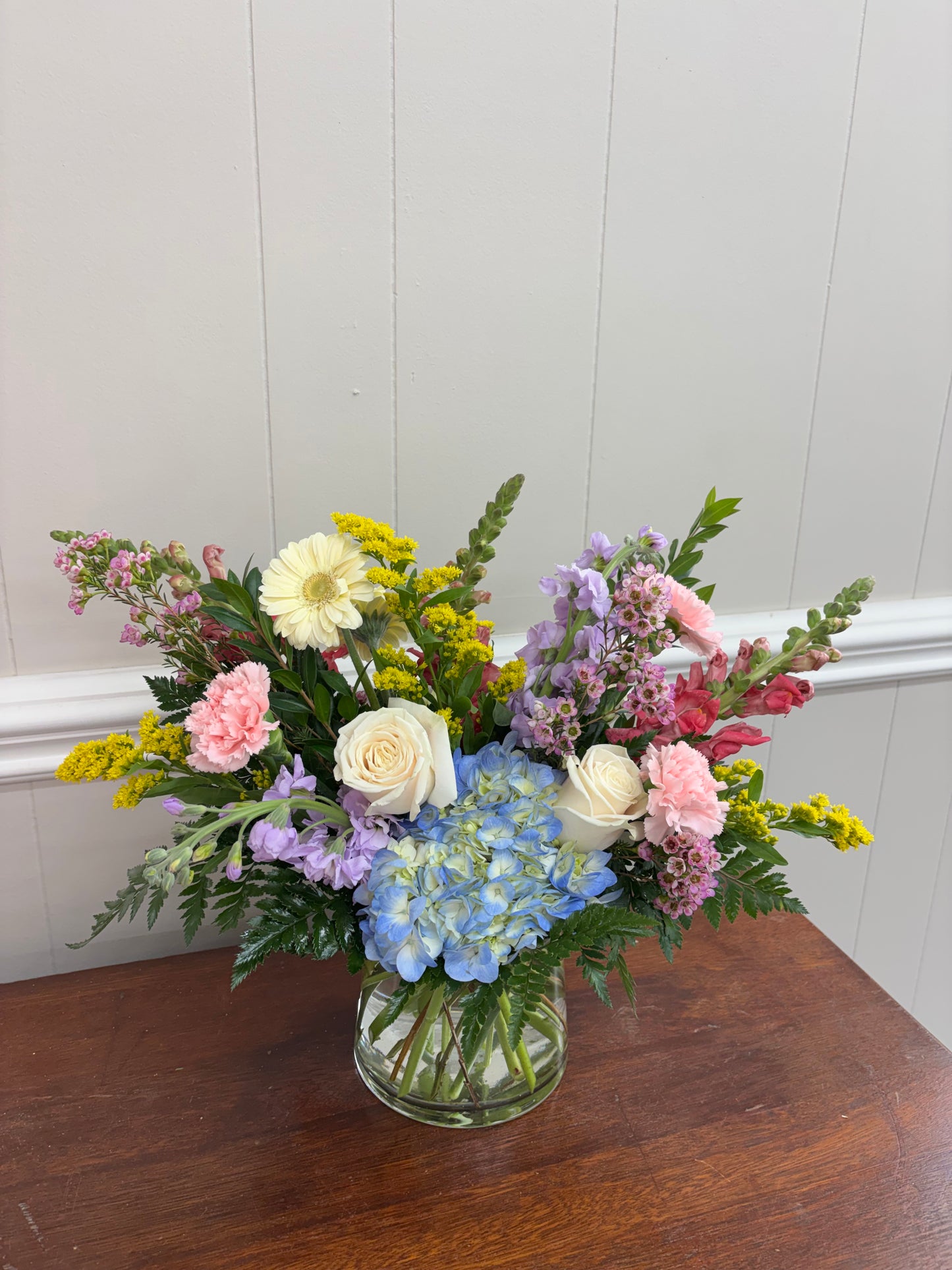 Medium Vase Fresh Floral Arrangement | Designer’s Choice